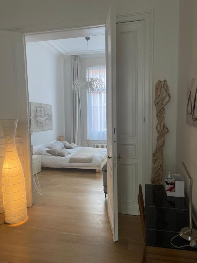 Apartment In Trendy Chatelain Center Brussels Area Little Garden Internet Wifi Exterior photo
